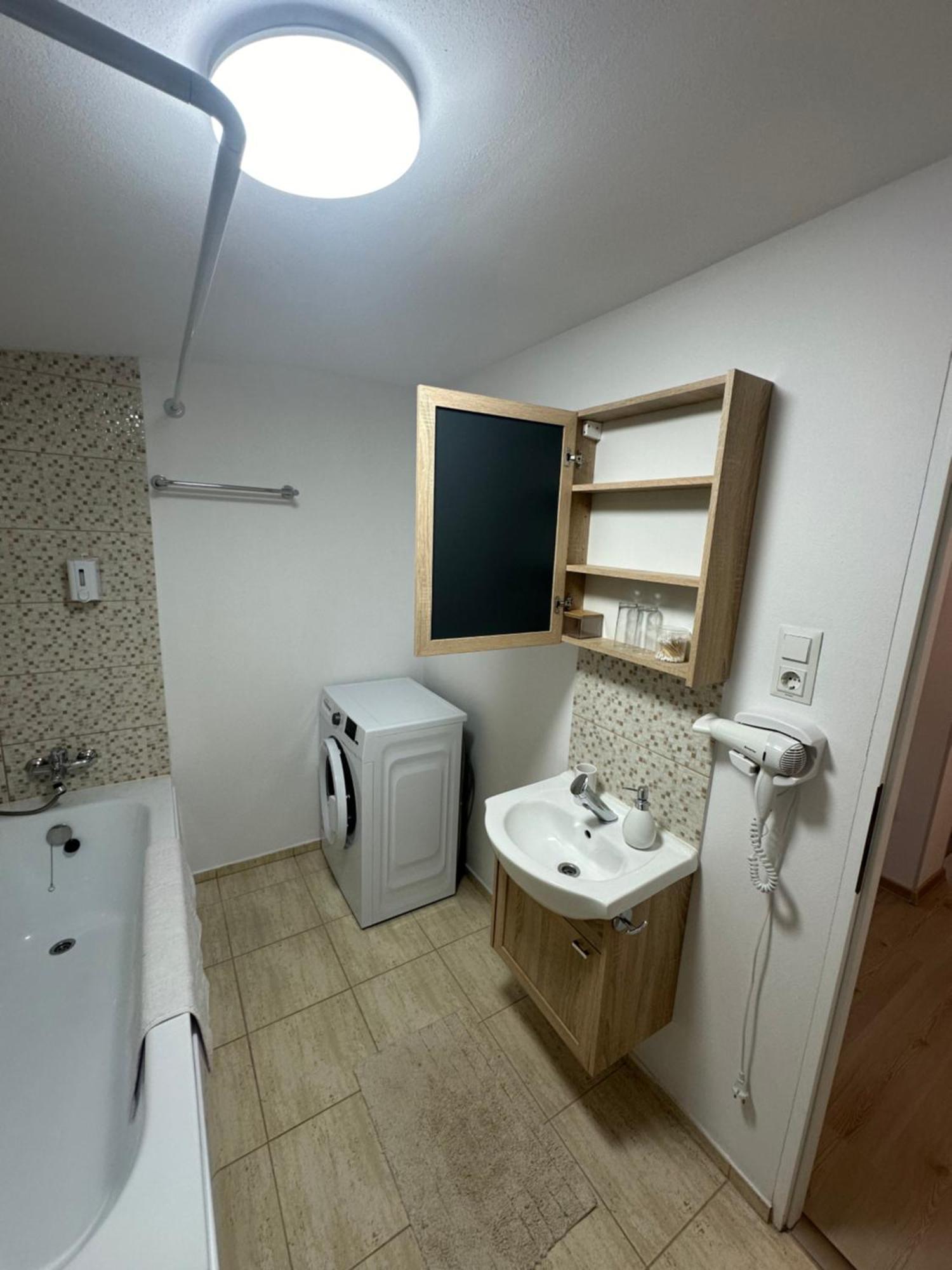 Jokai Apartments Nr7, Code Entry Sfântu-Gheorghe Buitenkant foto