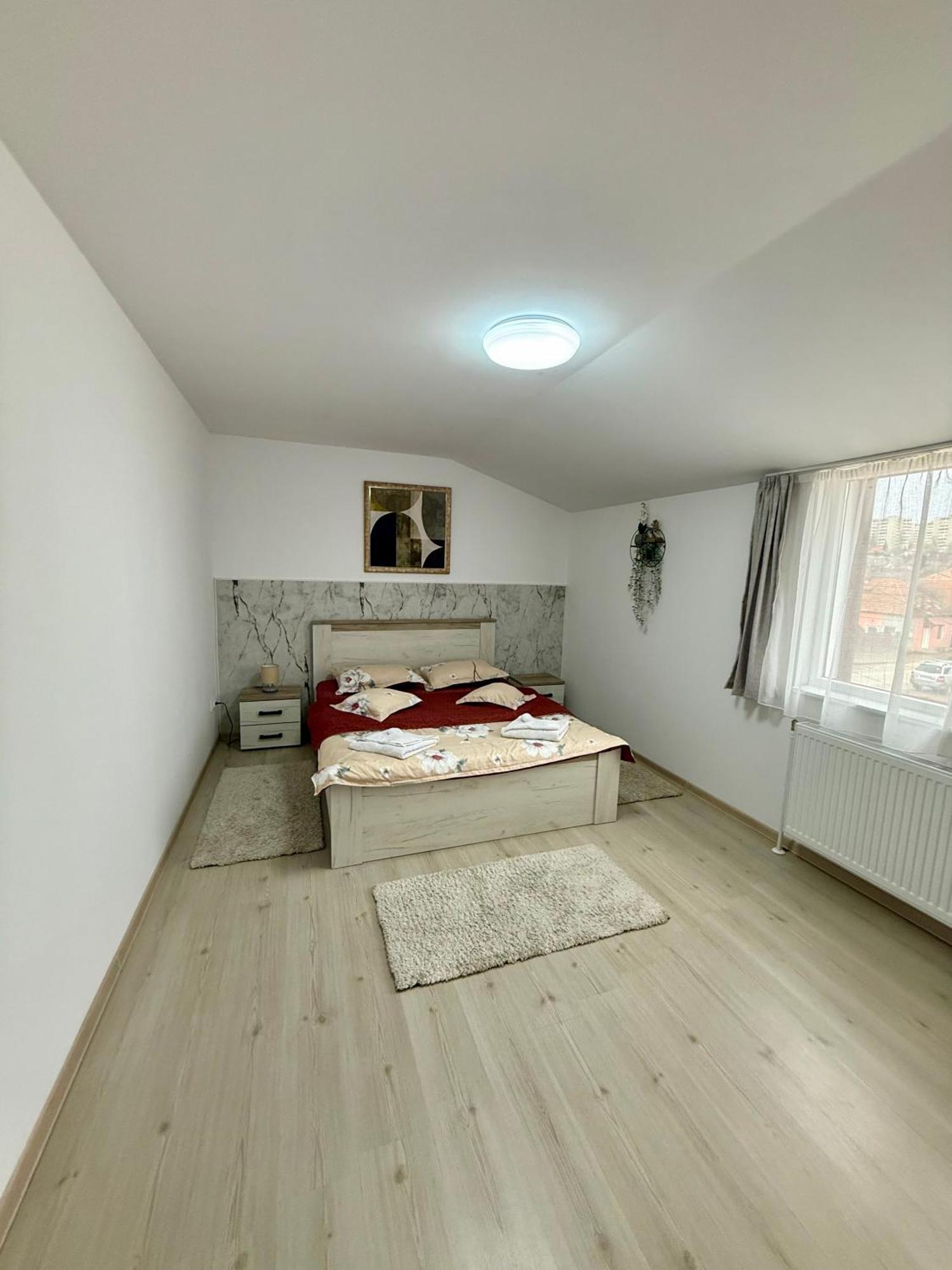 Jokai Apartments Nr7, Code Entry Sfântu-Gheorghe Buitenkant foto