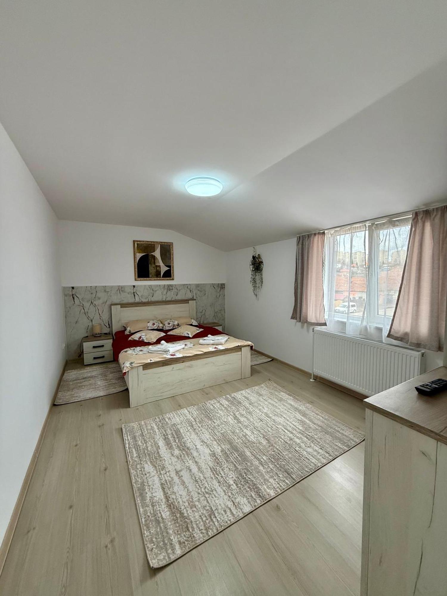 Jokai Apartments Nr7, Code Entry Sfântu-Gheorghe Buitenkant foto